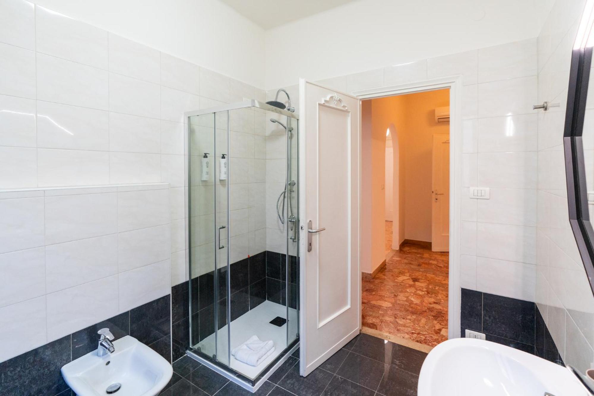 Domus Verona - Elegante Residenza Con Affaccio Su Porta Leoni Zimmer foto